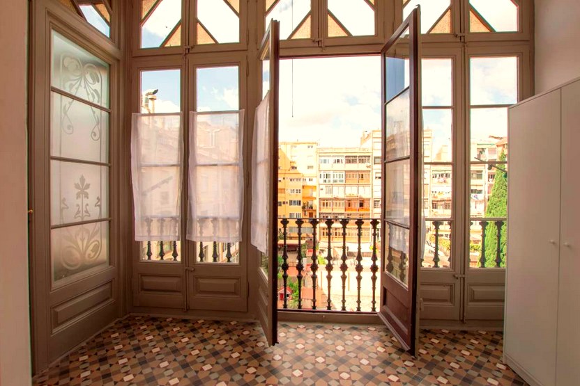 A furnished private student room in Eixample, Barcelona photo 5