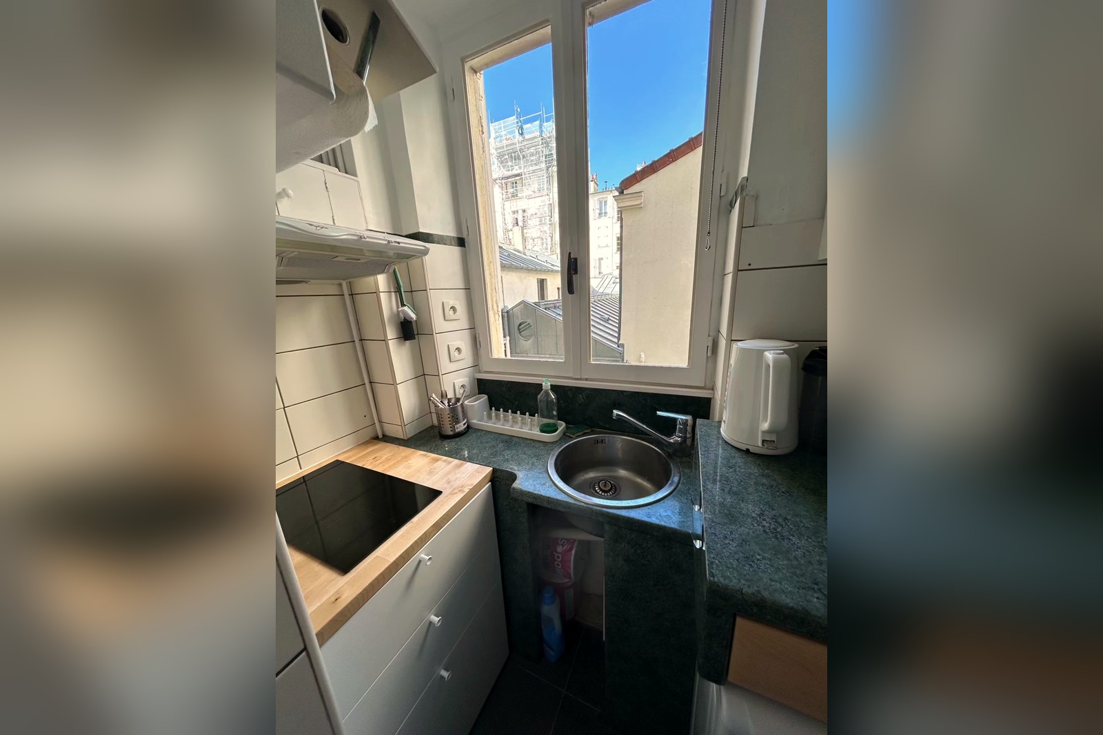 Jump In Pouchet — Kitchen — hob, sink and worktops