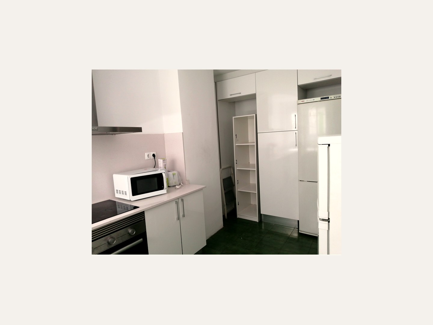 Jump In Muntaner II — Fully equipped kitchen