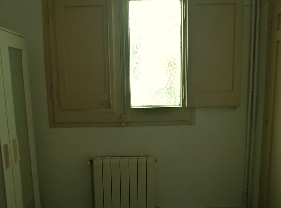 A furnished private student room in Eixample, Barcelona photo 4