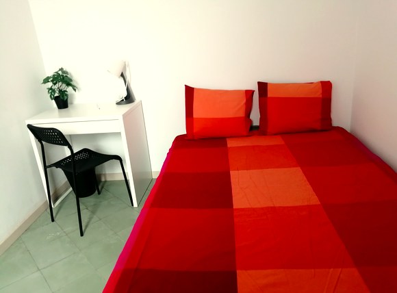 A furnished private student room in Eixample, Barcelona photo 2