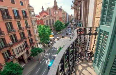 A furnished private student room in Eixample, Barcelona photo 4