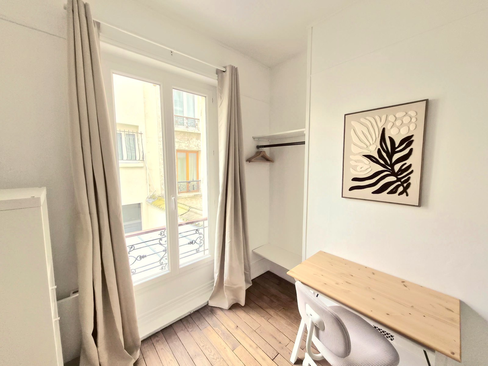 A furnished private student room in 17eme Arrondissement, Paris photo 4