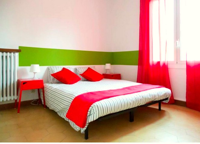 A furnished private student room in Eixample, Barcelona