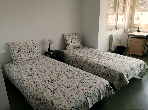 A furnished shared student room in Eixample, Barcelona