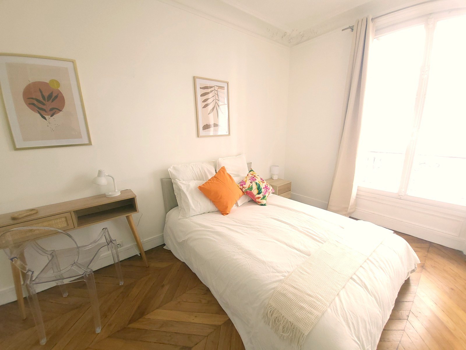 A furnished private student room in 8eme Arrondissement, Paris photo 2